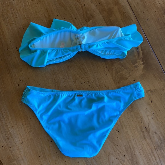 Victoria's Secret THE KNOCKOUT Bikini Sm-Med - Picture 3 of 9